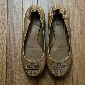 Tory Burch Tan Flats Classic Comfortable Design